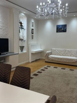 İcarə yeni tikili 2 otaqlı 137 m²,  28 May m.-3