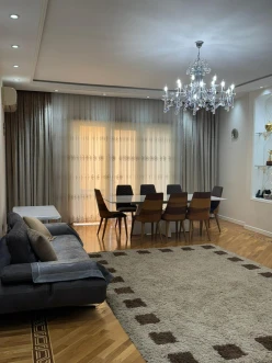 İcarə yeni tikili 2 otaqlı 137 m²,  28 May m.-2