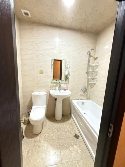 İcarə yeni tikili 2 otaqlı 60 m²,  İnşaatçılar m.-14