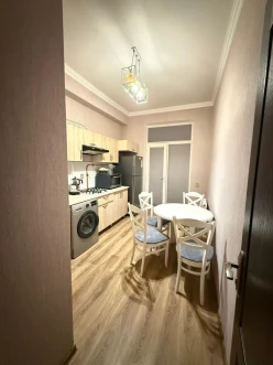 İcarə yeni tikili 2 otaqlı 60 m²,  İnşaatçılar m.-23