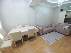 İcarə yeni tikili 2 otaqlı 70 m²,  Şah İsmayıl Xətai m.-2