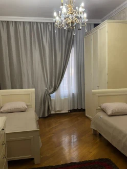 İcarə yeni tikili 2 otaqlı 137 m²,  28 May m.-8