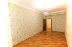 Satılır yeni tikili 3 otaqlı 135 m², İnşaatçılar m.-10 Satılır yeni tikili 3 otaqlı 135 m², İnşaatçılar m.-10