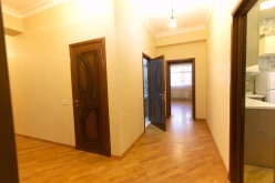 Satılır yeni tikili 3 otaqlı 135 m², İnşaatçılar m.-21 Satılır yeni tikili 3 otaqlı 135 m², İnşaatçılar m.-21