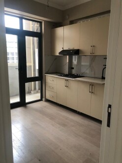 Satılır yeni tikili 2 otaqlı 60 m², İnşaatçılar m.-15 Satılır yeni tikili 2 otaqlı 60 m², İnşaatçılar m.-15