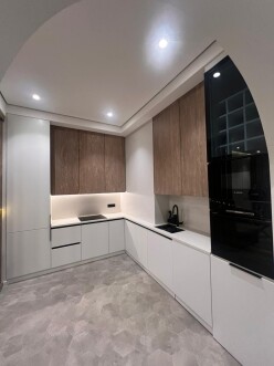 İcarə yeni tikili 2 otaqlı 80 m², 28 May m.-8 İcarə yeni tikili 2 otaqlı 80 m², 28 May m.-8