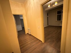 Satılır yeni tikili 2 otaqlı 75 m²,  Həzi Aslanov m.-8