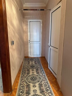 Satılır köhnə tikili 4 otaqlı 111 m²,  İnşaatçılar m.-7