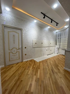 Satılır yeni tikili 2 otaqlı 60 m², İnşaatçılar m.-14