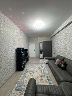 Satılır yeni tikili 3 otaqlı 76 m²,  Xırdalan-8