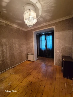 Satılır köhnə tikili 3 otaqlı 55 m²,  İnşaatçılar m.-6