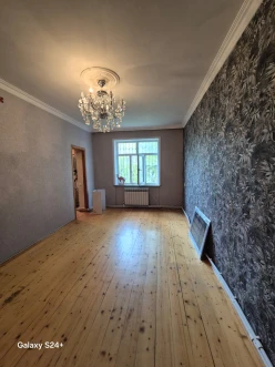 Satılır köhnə tikili 3 otaqlı 55 m²,  İnşaatçılar m.-8