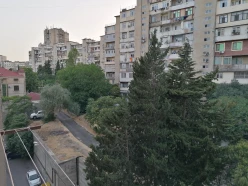 Satılır köhnə tikili 3 otaqlı 60 m², Nəsimi m.-7