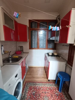 Satılır yeni tikili 2 otaqlı 50 m², İnşaatçılar m.-12