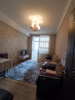 Satılır yeni tikili 2 otaqlı 50 m², İnşaatçılar m.-14