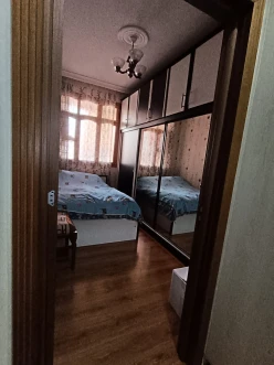 Satılır yeni tikili 2 otaqlı 50 m², İnşaatçılar m.-10