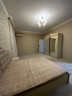 İcarə yeni tikili 4 otaqlı 144 m²,  İnşaatçılar m.-13