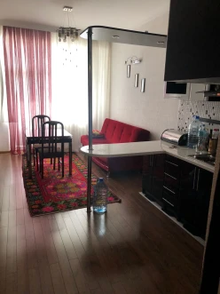 İcarə yeni tikili 2 otaqlı 68 m², İnşaatçılar m.-6