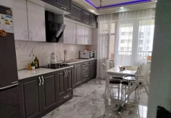 İcarə yeni tikili 2 otaqlı 94 m², İnşaatçılar m.-8