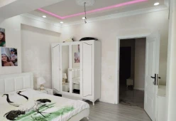 İcarə yeni tikili 2 otaqlı 94 m², İnşaatçılar m.-7