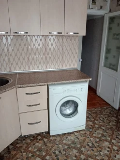 İcarə köhnə tikili 2 otaqlı 50 m², Azadlıq prospekti m.-7