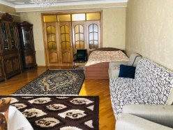 Satılır yeni tikili 3 otaqlı 150 m², Gənclik m.