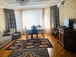 Satılır yeni tikili 3 otaqlı 150 m², Gənclik m.-3