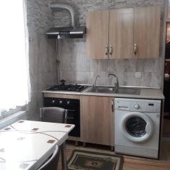 Satılır ev/villa 6 otaqlı 150 m²,  Azadlıq prospekti m.-3
