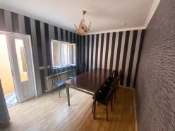 İcarə obyekt 300 m²,  Neftçilər m.-8