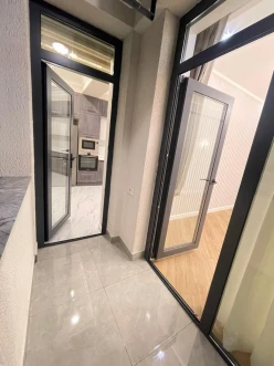 Satılır yeni tikili 4 otaqlı 140 m², 8 Noyabr m. m-22