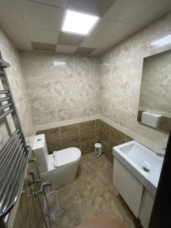 Satılır yeni tikili 2 otaqlı 67 m², İnşaatçılar m.-5