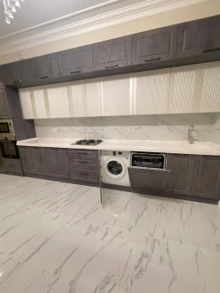 Satılır yeni tikili 4 otaqlı 140 m², 8 Noyabr m. m-21