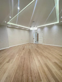 Satılır yeni tikili 4 otaqlı 140 m², 8 Noyabr m. m-23