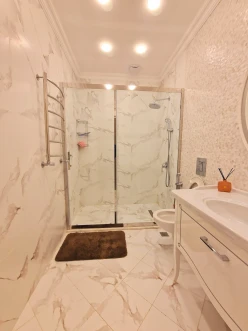 İcarə yeni tikili 3 otaqlı 125 m², Yasamal r.-5