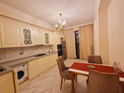 İcarə yeni tikili 3 otaqlı 125 m², Yasamal r.-7