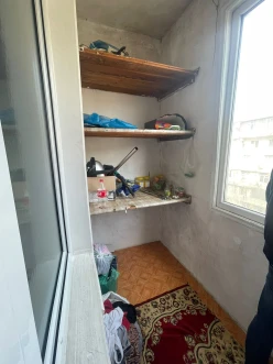 Satılır köhnə tikili 2 otaqlı 45 m², İnşaatçılar m.-6