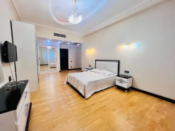 İcarə yeni tikili 4 otaqlı 250 m², Nərimanov r.-5