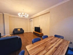 İcarə yeni tikili 3 otaqlı 125 m², Yasamal r.-3