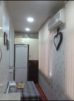 Satılır köhnə tikili 3 otaqlı 60 m², Azadlıq prospekti m.-4