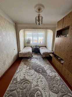 Satılır köhnə tikili 3 otaqlı 70 m², Bakıxanov q.-4