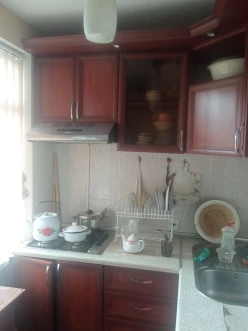 Satılır köhnə tikili 2 otaqlı 42 m², Elmlər Akademiyası m.-10