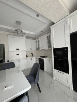 İcarə yeni tikili 3 otaqlı 130 m²,  Nəriman Nərimanov m.-7