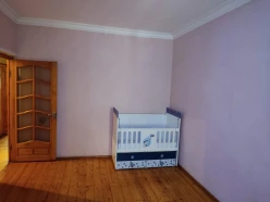 Satılır köhnə tikili 4 otaqlı 110 m²,  İnşaatçılar m.-12