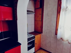 Satılır köhnə tikili 4 otaqlı 110 m²,  İnşaatçılar m.-19