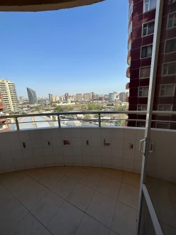 İcarə yeni tikili 3 otaqlı 130 m²,  28 May m.-22