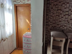 Satılır köhnə tikili 4 otaqlı 110 m²,  İnşaatçılar m.-21