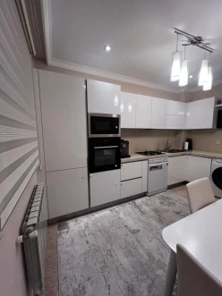 Satılır köhnə tikili 3 otaqlı 70 m²,  Badamdar-8