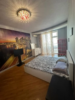 İcarə yeni tikili 3 otaqlı 130 m²,  28 May m.-11