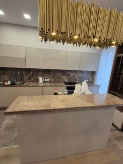 İcarə yeni tikili 3 otaqlı 120 m²,  28 May m.-15