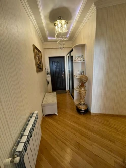 Satılır yeni tikili 3 otaqlı 105 m²,  İnşaatçılar m.-8